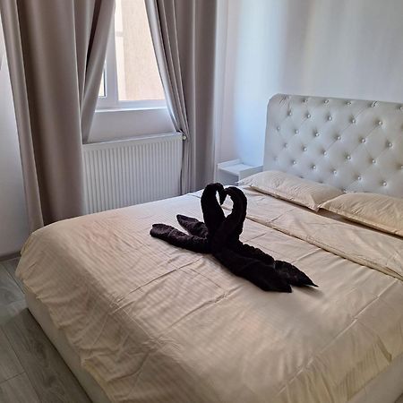 Luxury Daniel Apartament Residence Militari Roşu Dış mekan fotoğraf