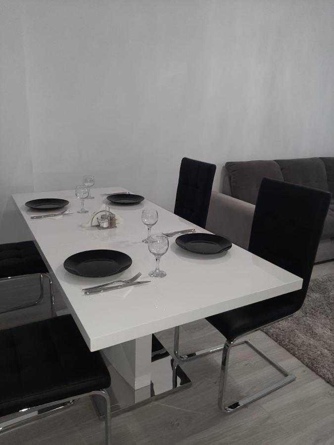 Luxury Daniel Apartament Residence Militari Roşu Dış mekan fotoğraf